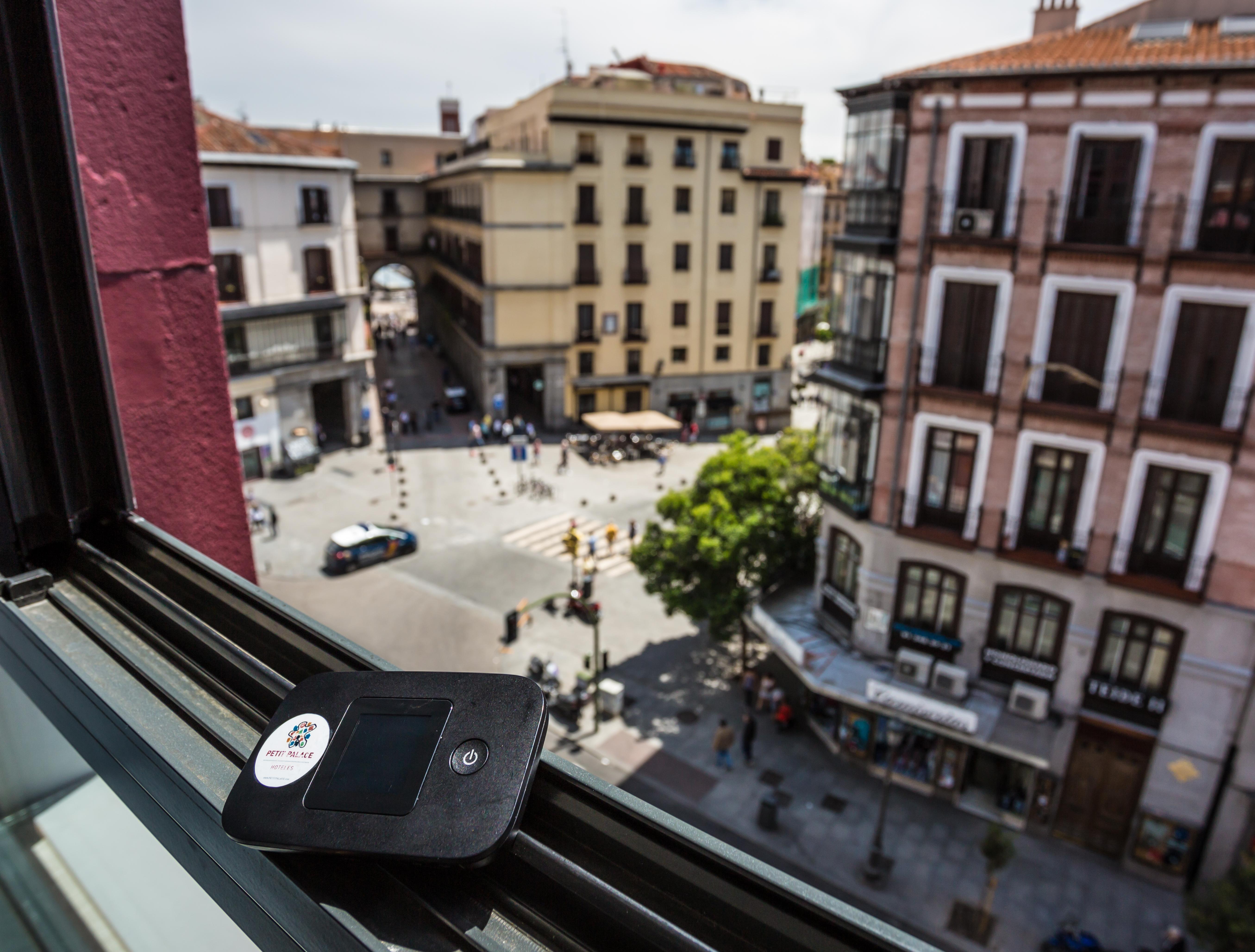 Petit Palace Plaza Mayor Madrid Buitenkant foto